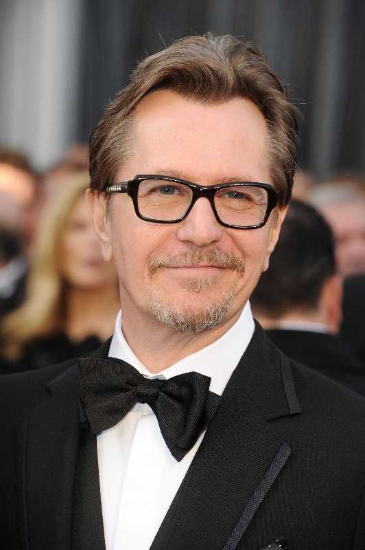 Gary Oldman   Height, Weight, Age, Stats, Wiki and More